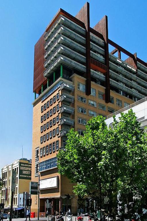Ultiqa Little Collins Aparthotel Melbourne Exterior photo