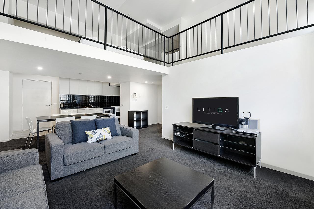 Ultiqa Little Collins Aparthotel Melbourne Exterior photo
